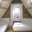 attic-bedroom