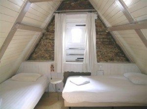 attic-bedroom