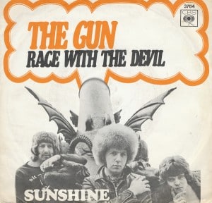 2282576-the-gun-race-with-the-devil