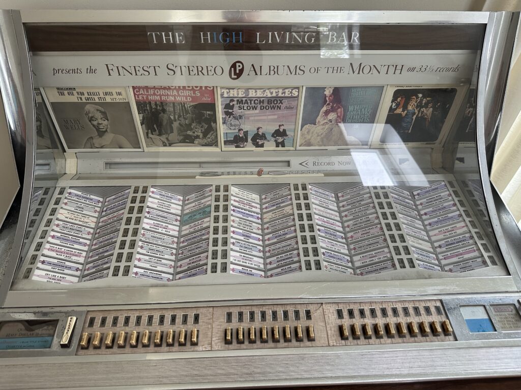 The selection window and album display of the Seeburg jukebox